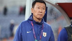 DB电竞官网下载-泰山vs蓉城半场数据：射门数2-8，泰山半场4张黄牌